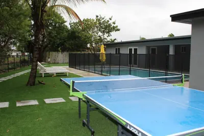 Photo 5 - Shared heated pool, ping-pong and BBQ