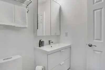 Photo 5 - Cozy Studio Apartment