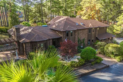 Photo 5 - Fayetteville Getaway | Pool • Pizza Oven • Fire Pit