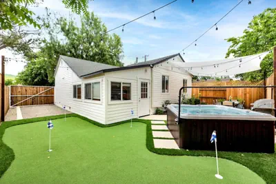 Photo 5 - Retro Cottage, Hot Tub, Putting Green, Bistro Patio, walk to all