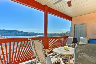 Photo 2 - Luxury Condo With Boat Slip 3 minutes to SDC