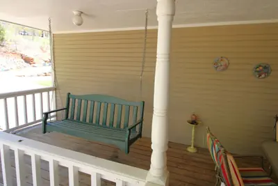 Photo 5 - Hummingbird Hideaway