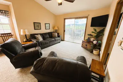 Photo 4 - Branson condo near Silver Dollar City