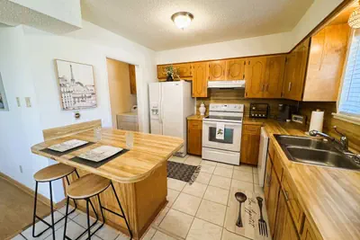 Photo 5 - Jacksonville Bungalow