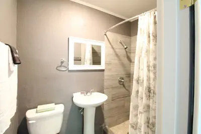 Photo 3 - The Ozark at 1611 Residences