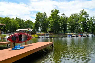 Photo 2 - Amazing Lakefront Getaway