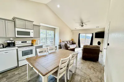 Photo 4 - SDC Condo With a View!