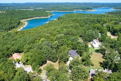 Photo 2 - Stillwater Cottage at Norfork Lake