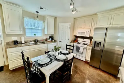 Photo 3 - Cozy Corner Cottage
