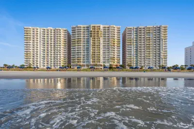 Photo 2 - Bay Watch Resort 512