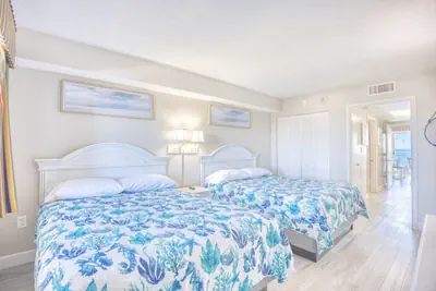 Photo 2 - Camelot By The Sea Resort 1205