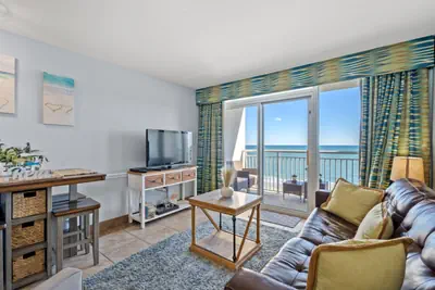 Photo 5 - Camelot By The Sea Resort 802