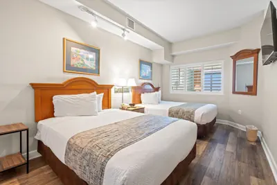 Photo 4 - Beach Cove Resort 312