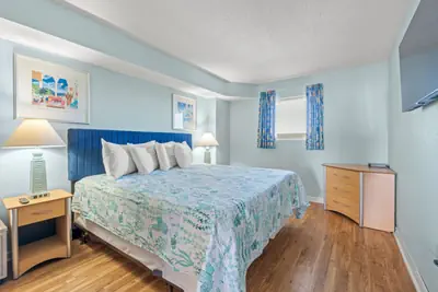 Photo 2 - Bay Watch Resort 1507