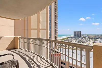 Photo 5 - 9th-Floor Ocean View Condo, Pool & Hot Tub