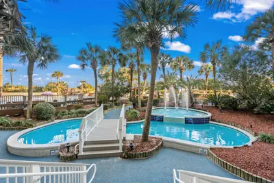 Photo 4 - Beach Cove Resort 523