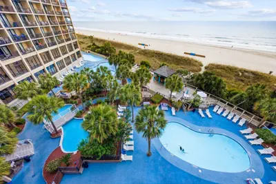 Photo 3 - Beach Cove Resort 520