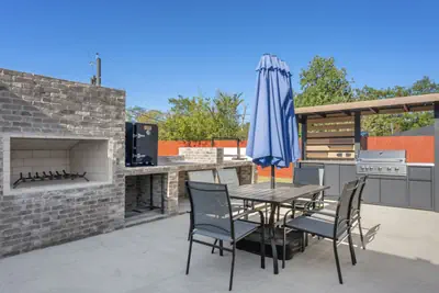 Photo 4 - NEW 3BR/3BA Remodeled Home Walk to Kyle Field