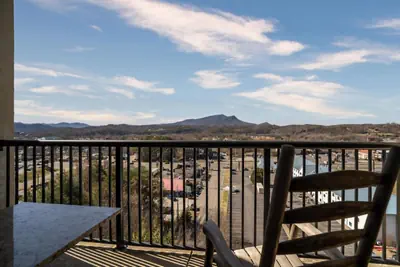 Photo 2 - Sweet Butterfly - Unit 1601 - Mountain View Condos