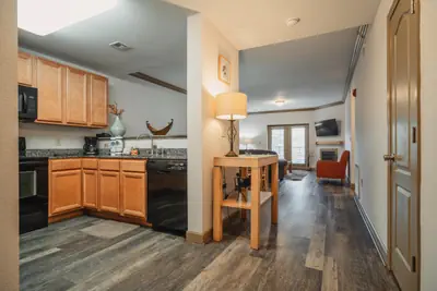 Photo 3 - Unit 2307 - Mountain View Condos