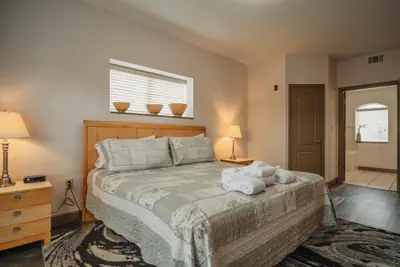 Photo 2 - Unit 2307 - Mountain View Condos