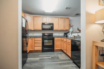 Photo 4 - Unit 2307 - Mountain View Condos