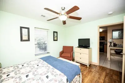 Photo 4 - The Cove - Unit 1302 - Mountain View Condos