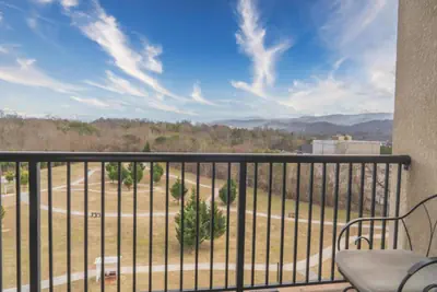 Photo 2 - Unit 3606 - Mountain View Condos