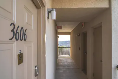 Photo 5 - Unit 3606 - Mountain View Condos