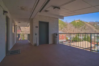 Photo 3 - Oak Square - Unit