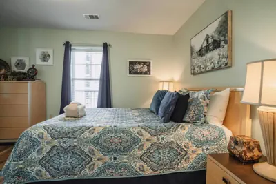 Photo 2 - Bearly Available- Unit 1505 - Mountain View Condos