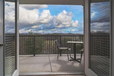 Photo 5 - Unit 2507 - Mountain View Condos