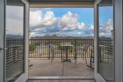 Photo 2 - Unit 3403 - Mountain View Condos