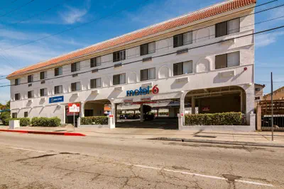 Photo 2 - Motel 6 Monterey Park, CA