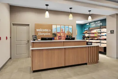 Photo 5 - Hampton Inn & Suites New Braunfels