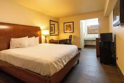 Photo 5 - Magnuson Extended Stay and Suites Airport Hotel