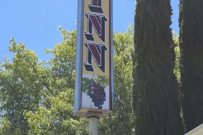 Photo 2 - Studio Inn Livermore