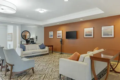 Photo 3 - Candlewood Suites Indianapolis East by IHG