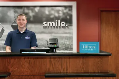 Photo 5 - Hampton Inn & Suites Enid