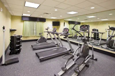 Photo 2 - Holiday Inn Express Hotel & Suites Waycross by IHG