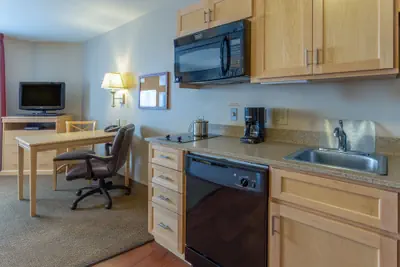 Photo 4 - Candlewood Suites Minot by IHG