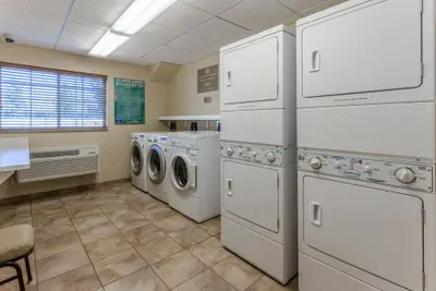 Photo 2 - Candlewood Suites Minot by IHG