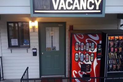 Photo 2 - Monroe Motel Near Seattle Everett WA