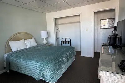 Photo 5 - Jetty Motel