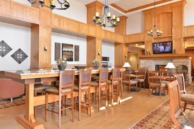 Photo 3 - Hampton Inn & Suites Buffalo