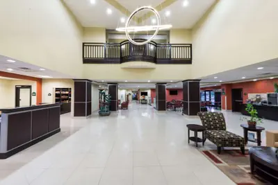 Photo 3 - Wingate by Wyndham Lake Charles Casino Area