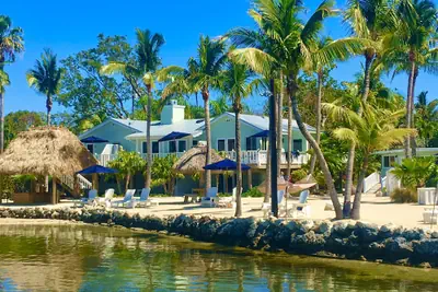 Photo 2 - Coconut Palm Inn