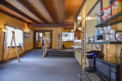 Photo 3 - Alpine Lodge