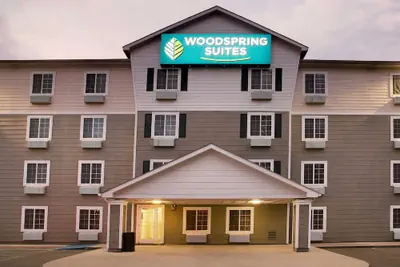 Photo 2 - WoodSpring Suites Baton Rouge Airline Highway