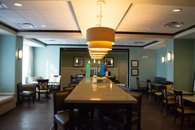 Photo 4 - Hampton Inn Minneapolis/Shakopee